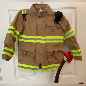 Child’s fireman Halloween or Dress Up Costume Size 5-6